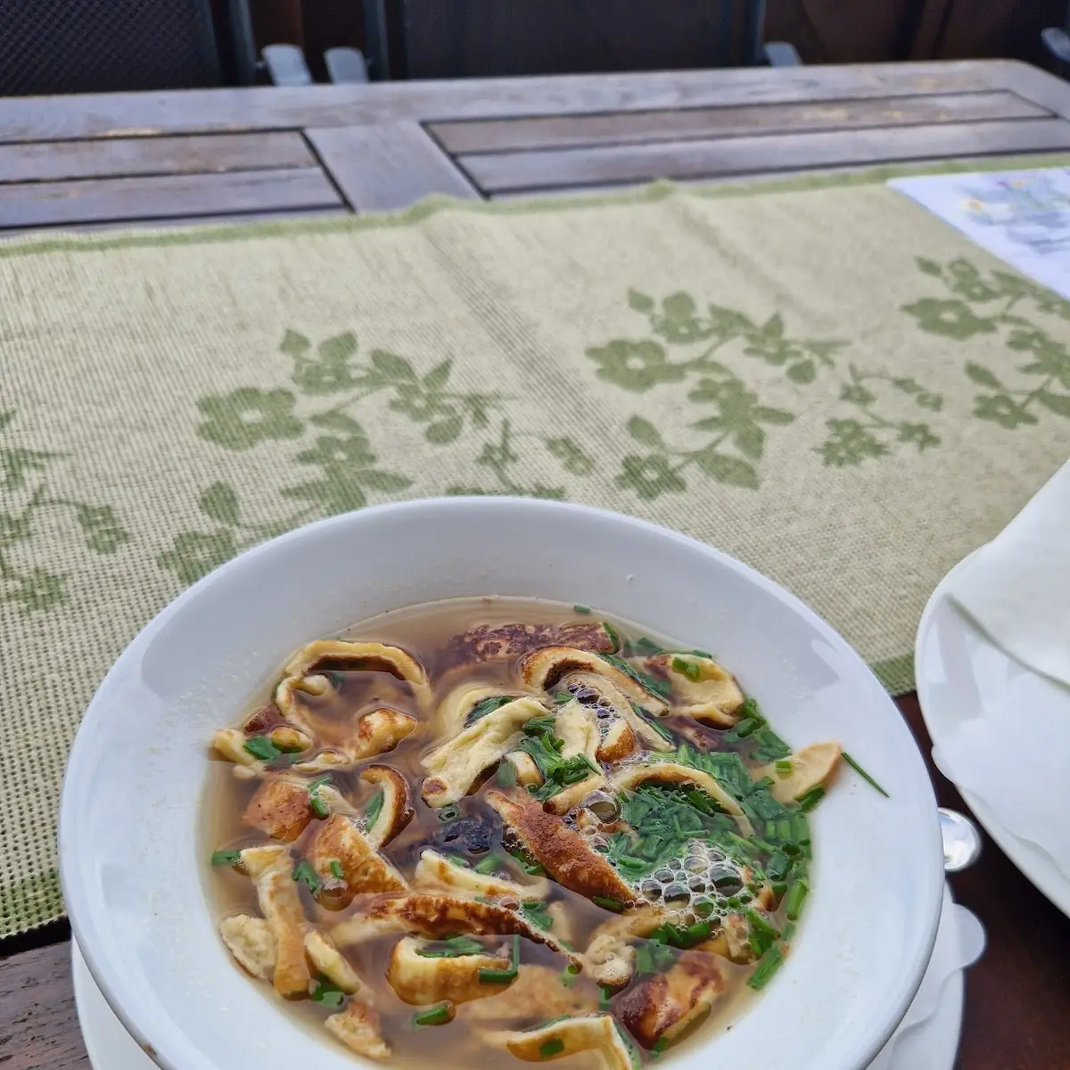 Rindsuppe Mit Frittaten