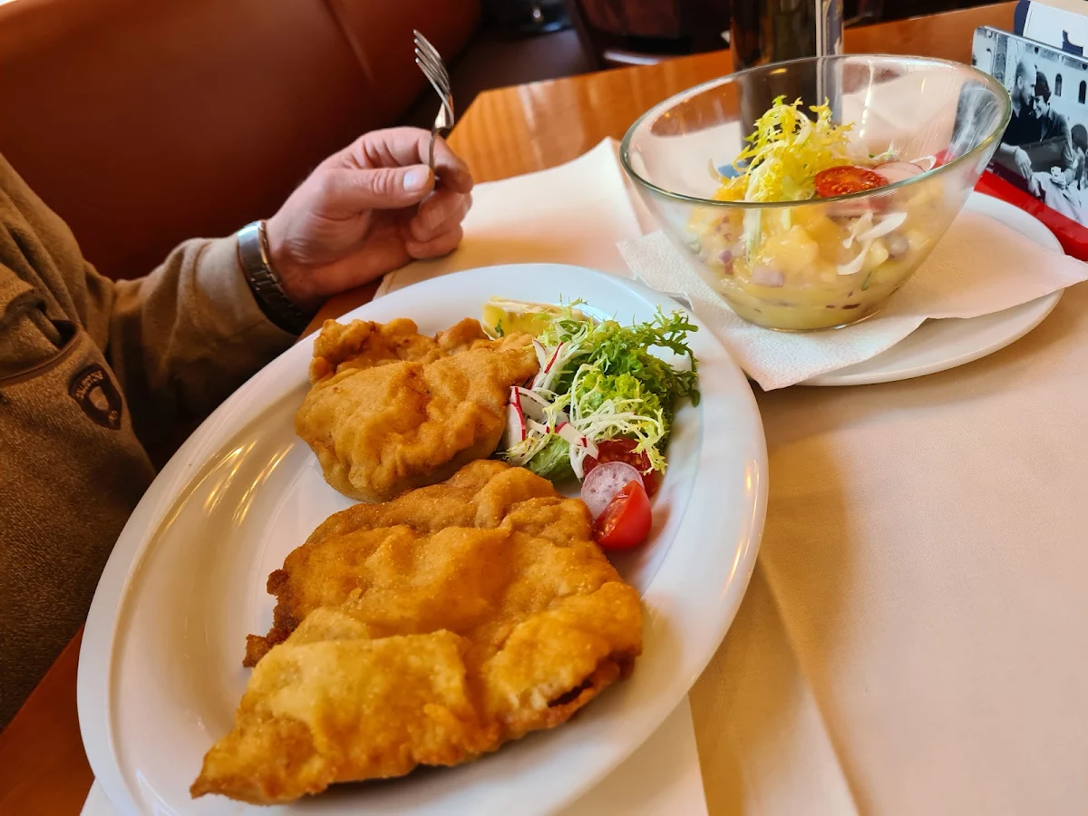 Schnitzel Gebacken Vom Schwein