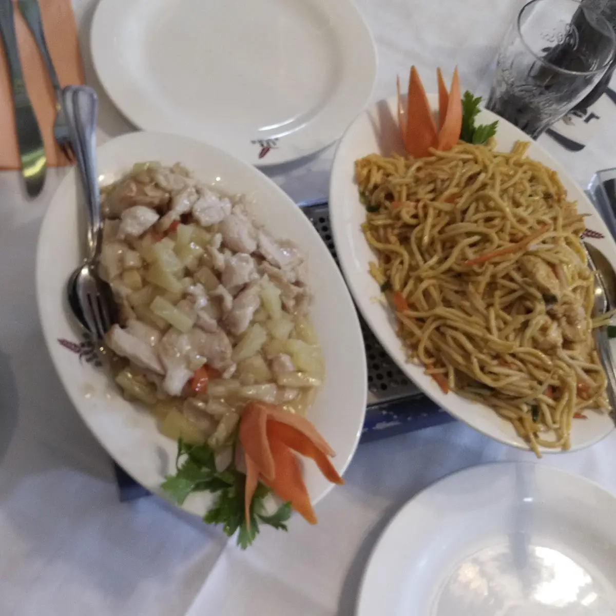 Hühnerfleisch Mit Ananas