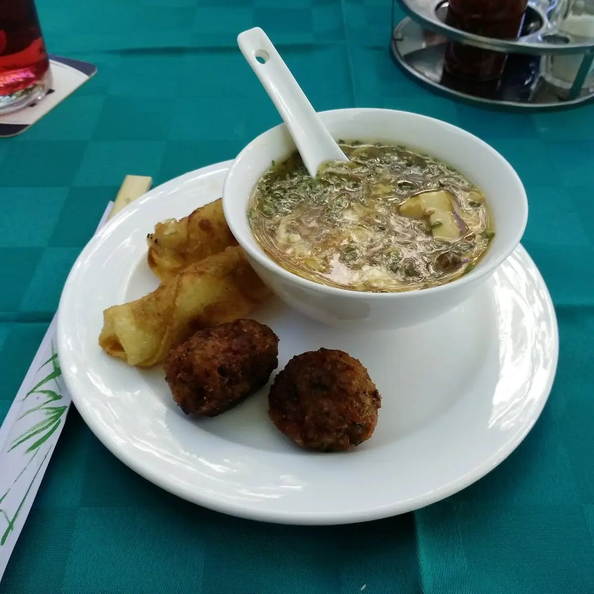 Pikante Suppe Fleischbällchen Frühlingsrolle Mit Hühnerfleisch