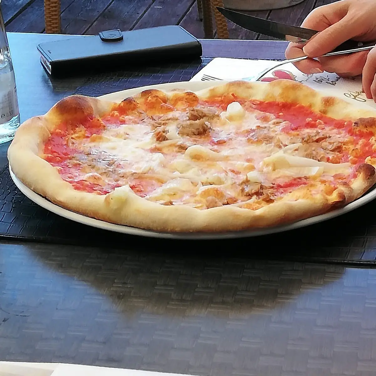Thunfisch Pizza Tonno