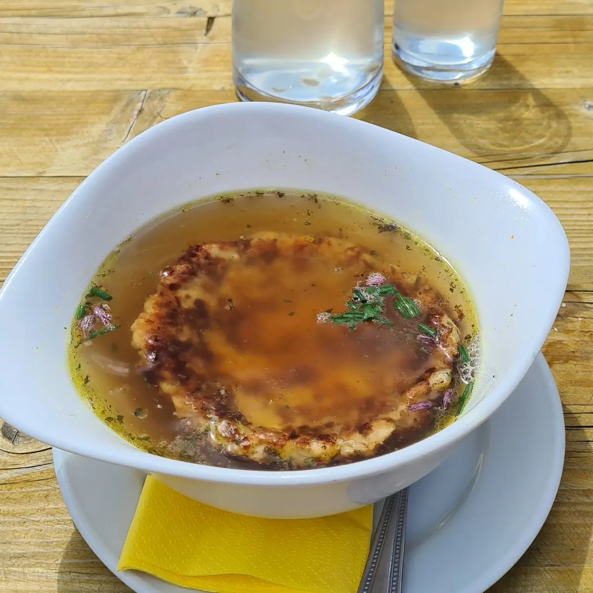 Kaspressknödelsuppe