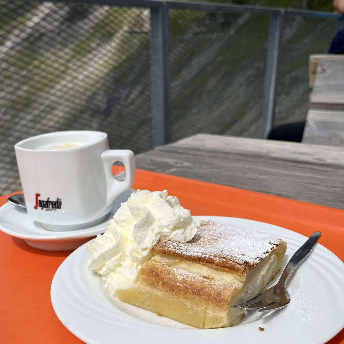 Topfenstrudel