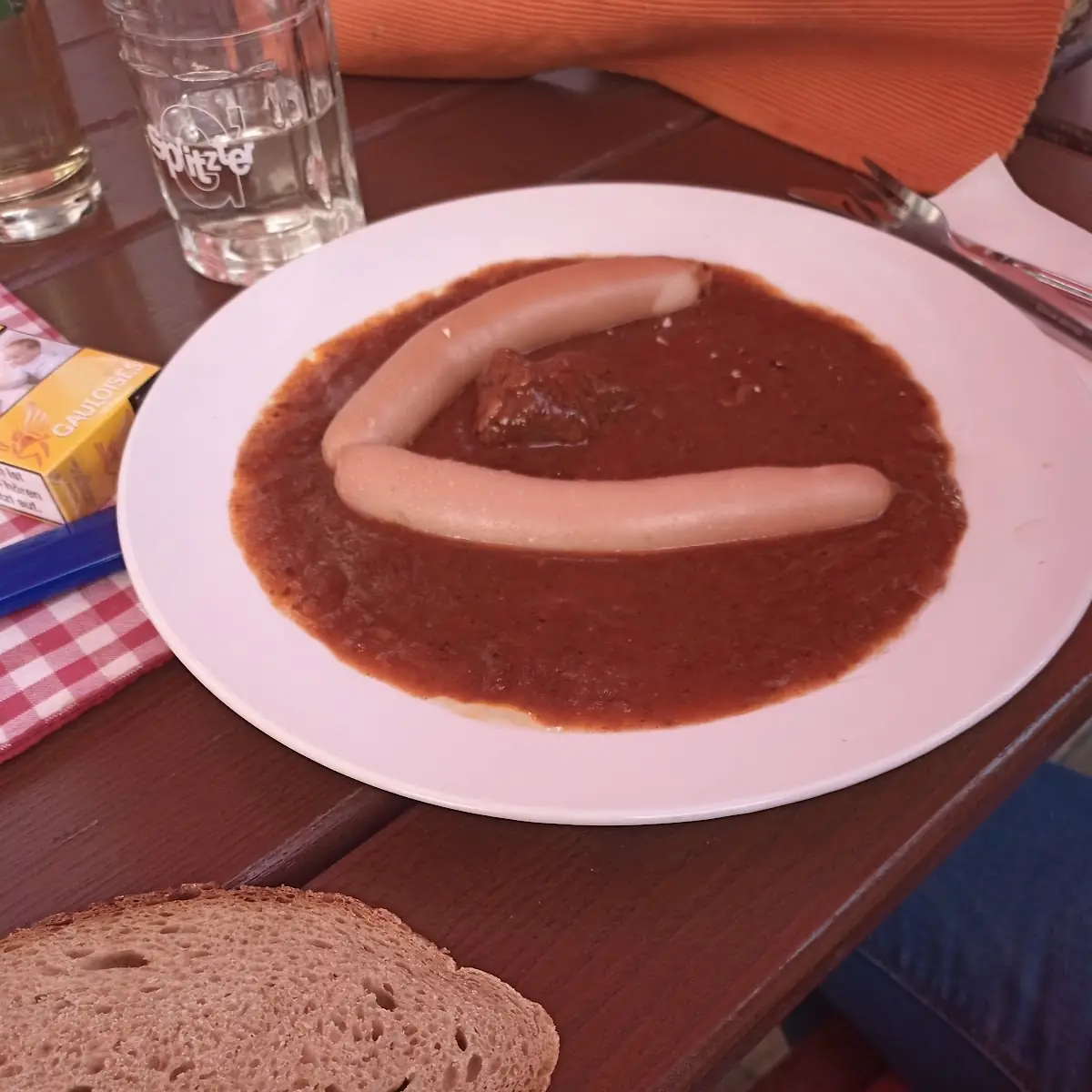 Würstchen In Gulaschsaft