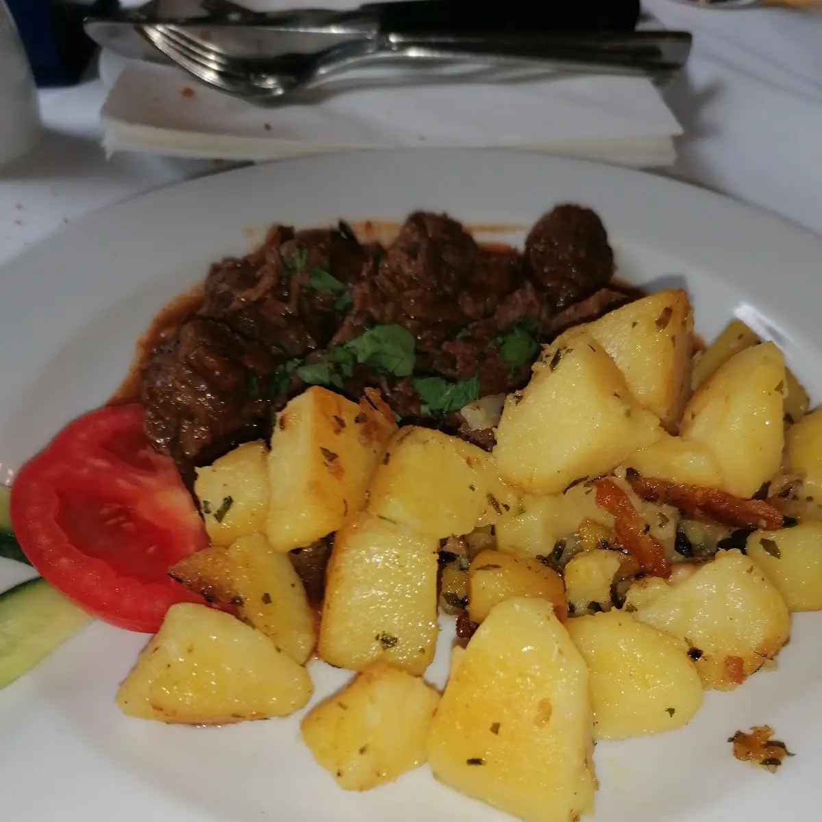 Rindgulssch Mit Kartoffeln
