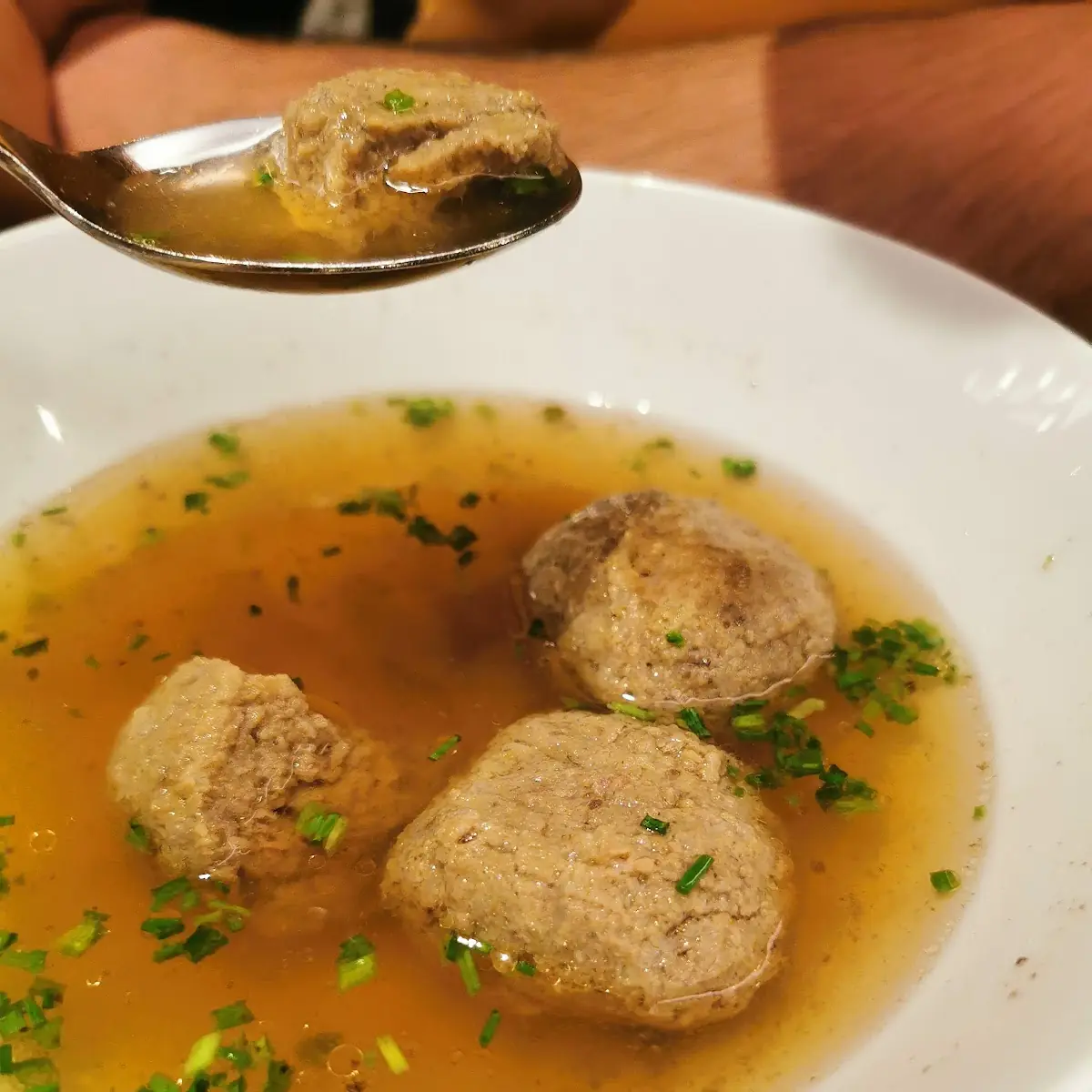 Leberknödelsuppe