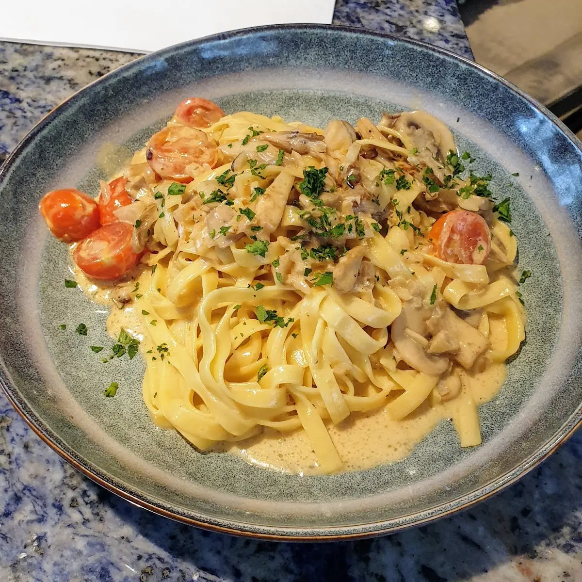 Getrüffelte Tagliatelle Mit Garnelen