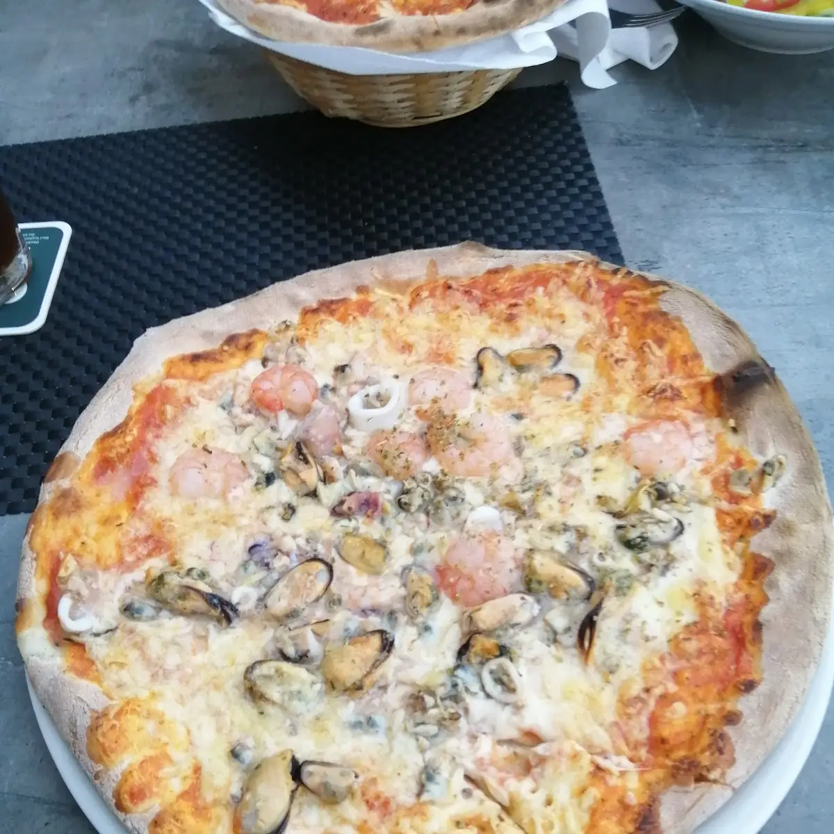 Pizza Frutti Di Mare