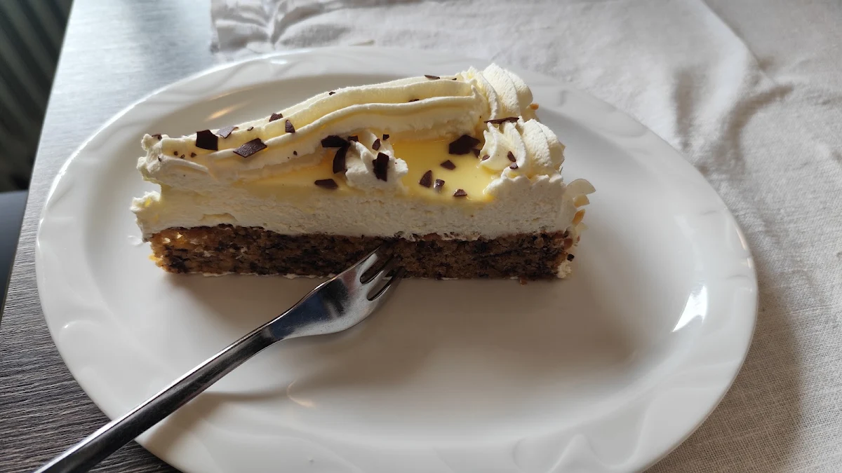 Käsesahnetorte Mit Cappuccino