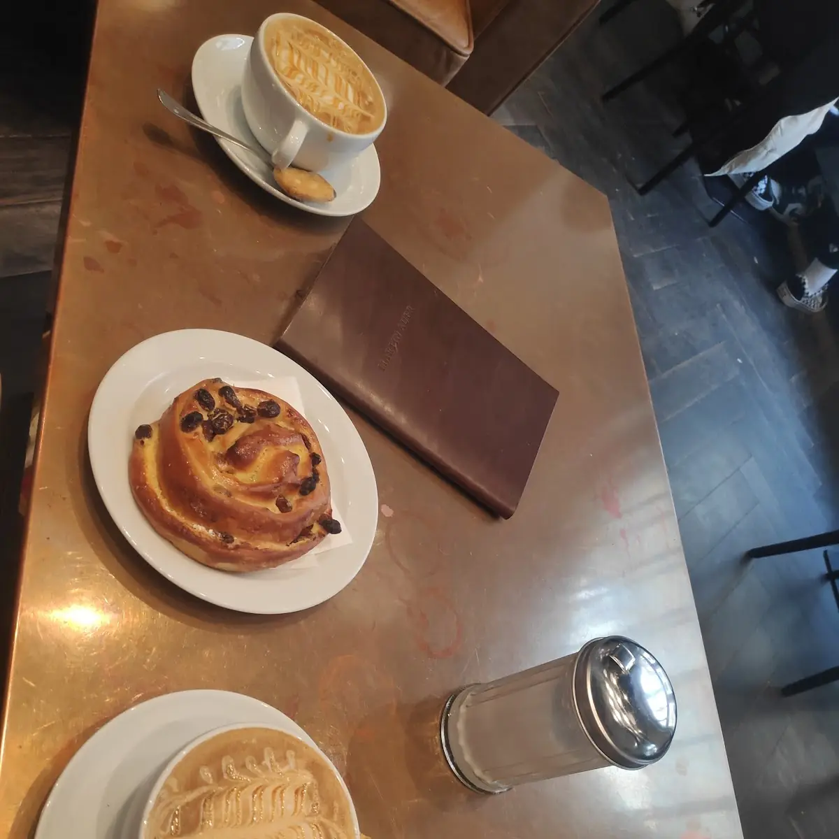 Caramel-macchiato Mit Süßer Schnecke
