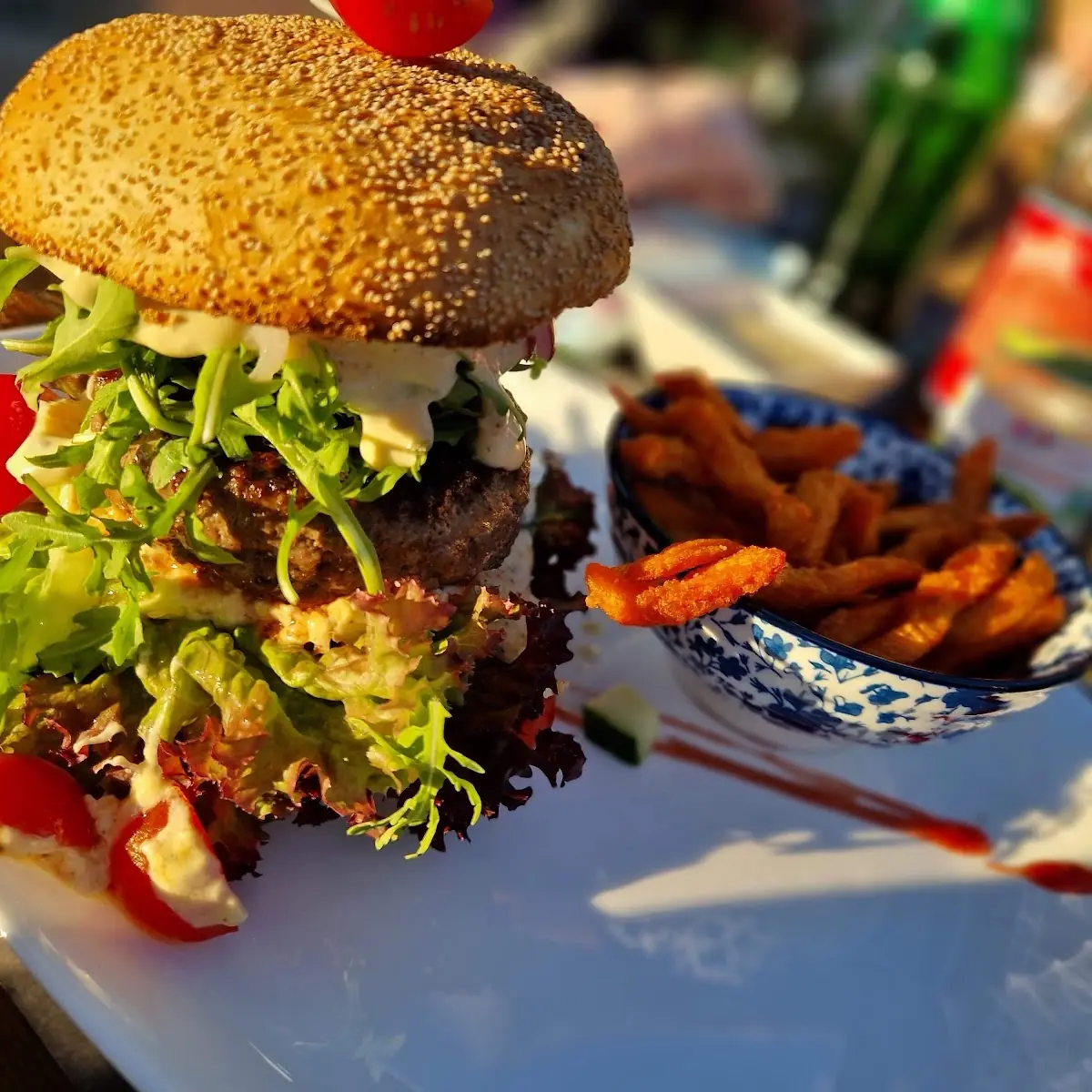 Beef Burger Mit Süßkartoffelpommes