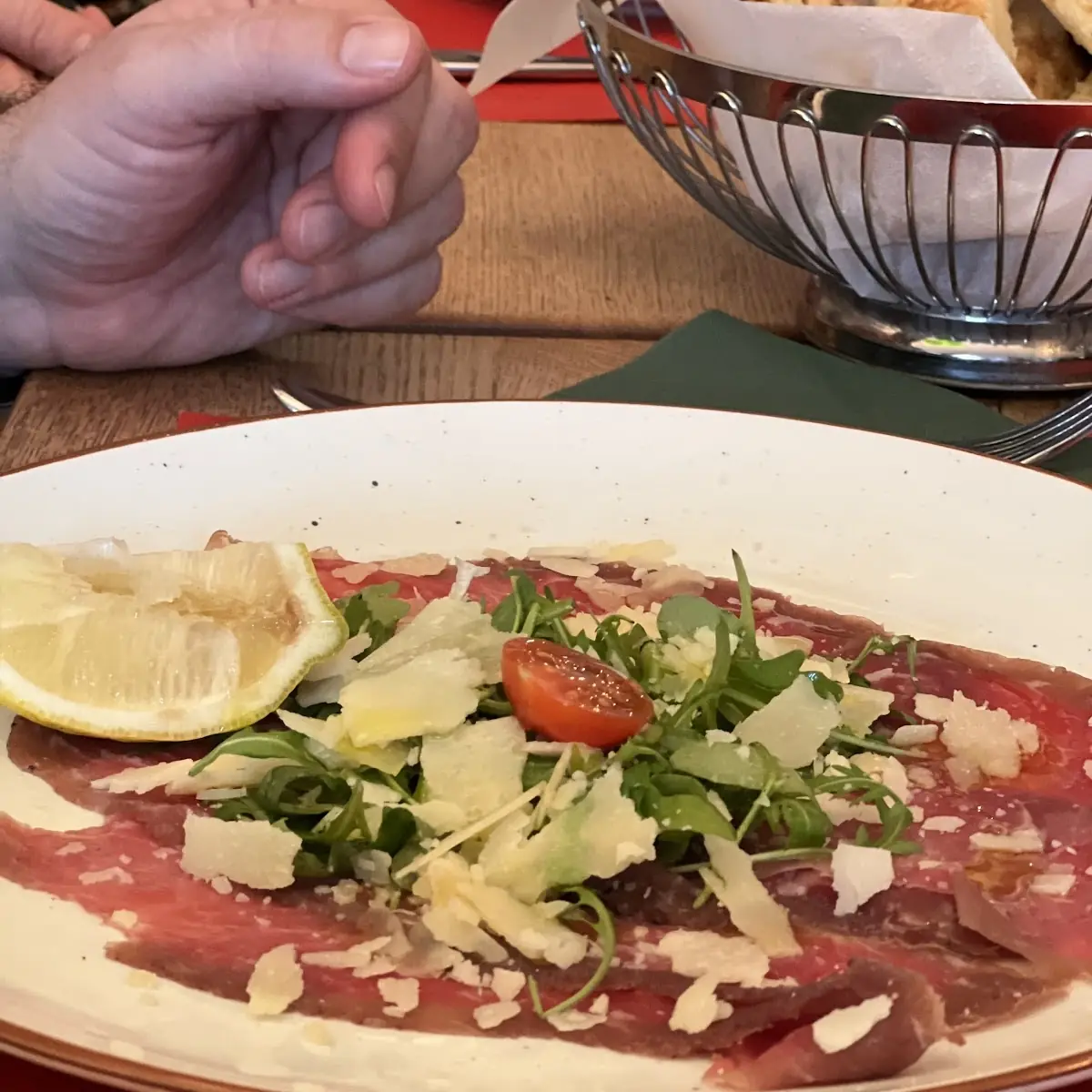 Carpaccio Di Manzo, Arco Adige