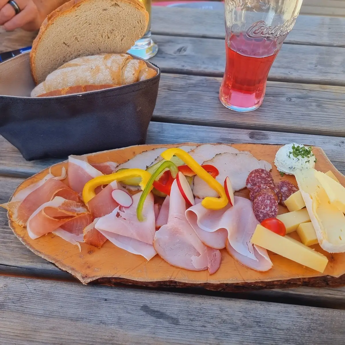Frühstück Mit Butter Marmelade Und Frischkäse