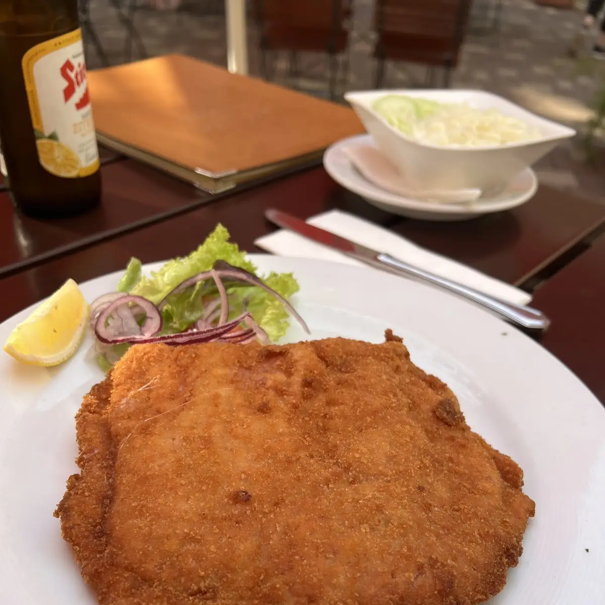 Wiener Schnitzel Mit Pommes