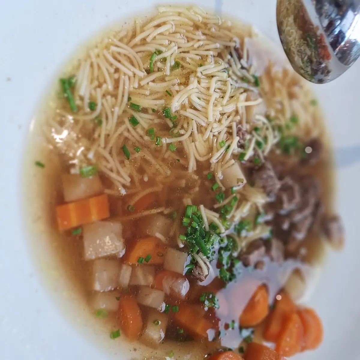 Nudelsuppe Mit Rindfleisch