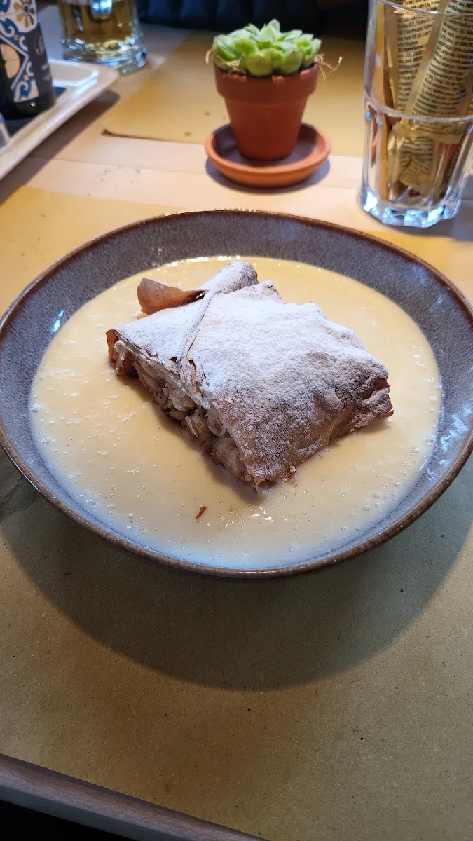 Apple Strudel
