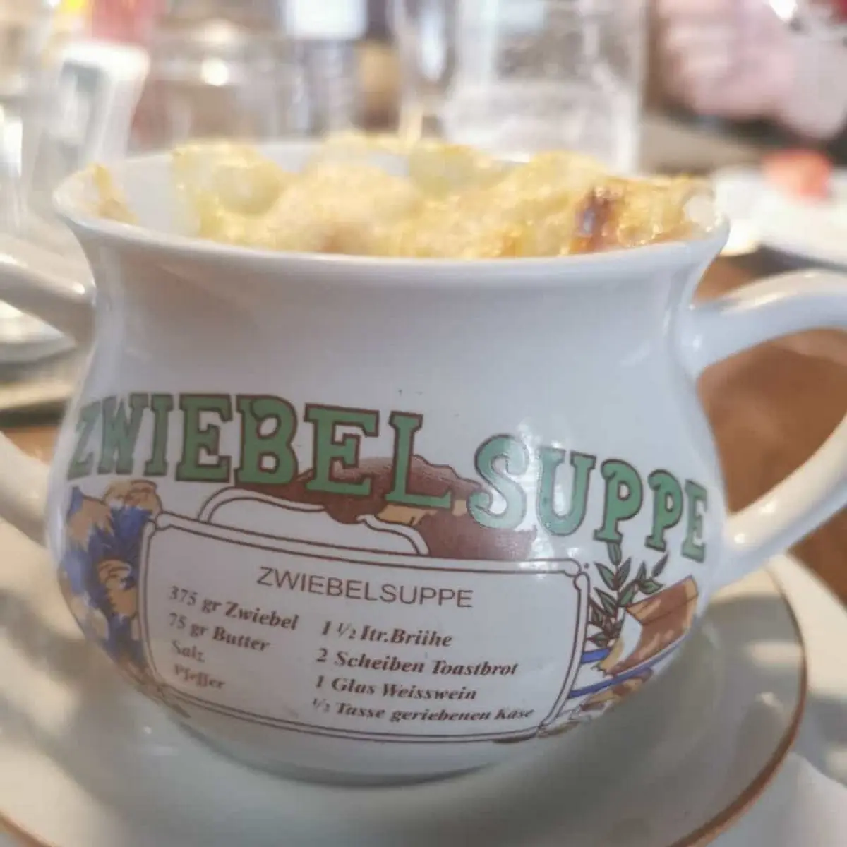 Zwiebelsuppe