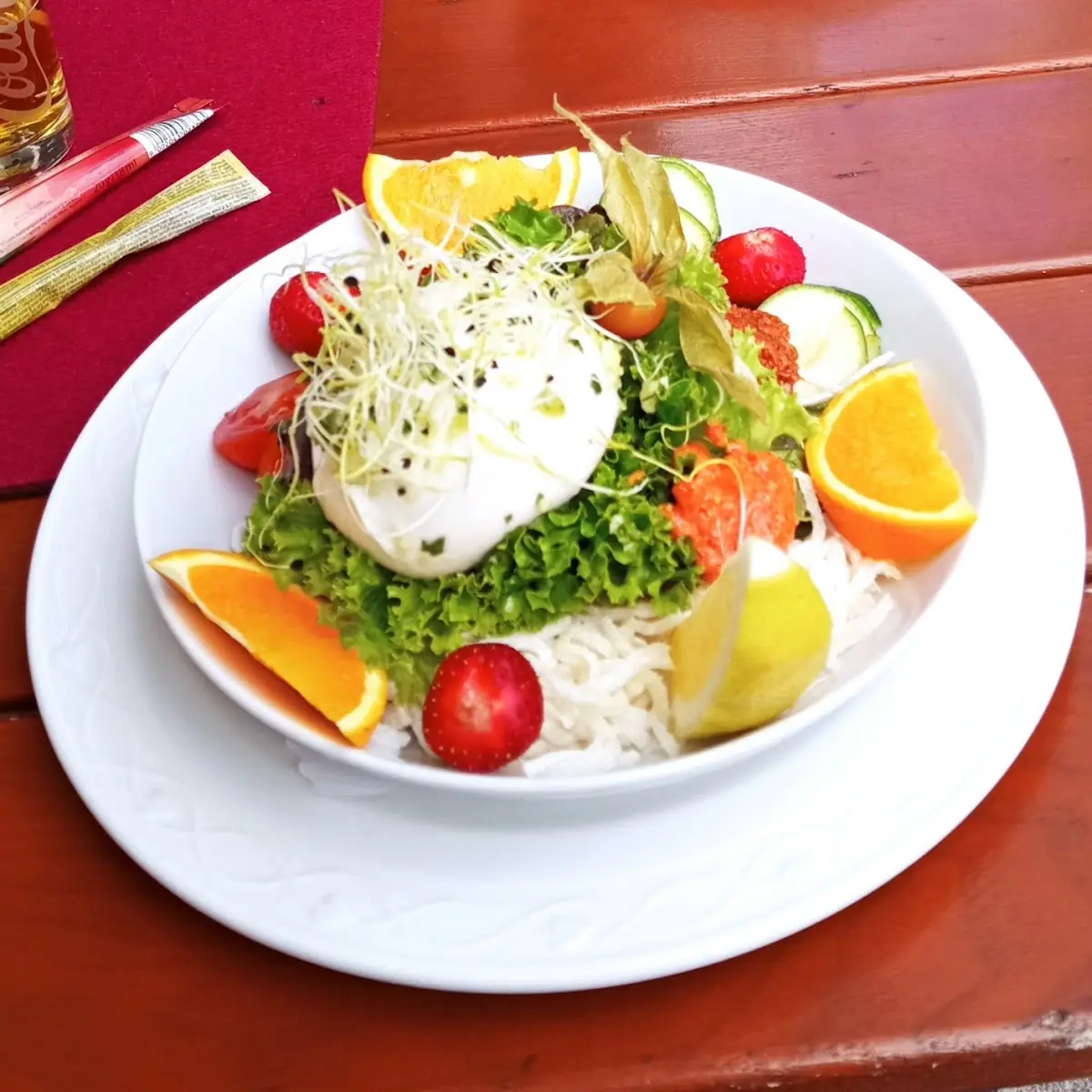 Salat Bowl Mit Burrata