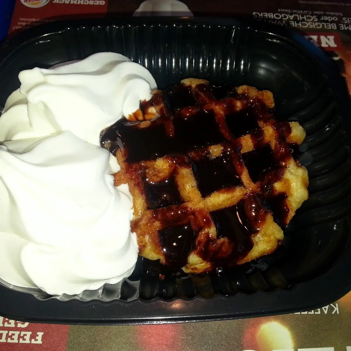 Belgische Waffel Mit Eis