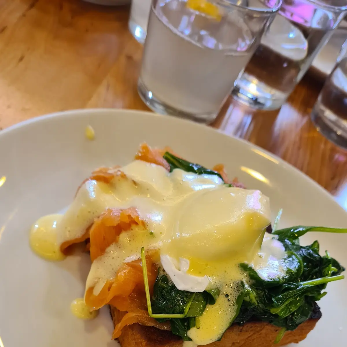 Egg Benedikt Mit Lachs