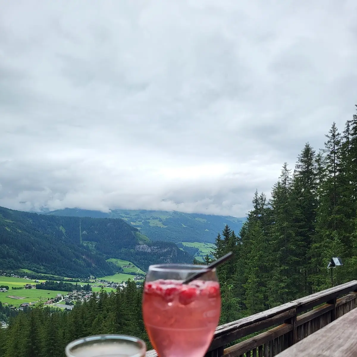 Spezi Und Hugo