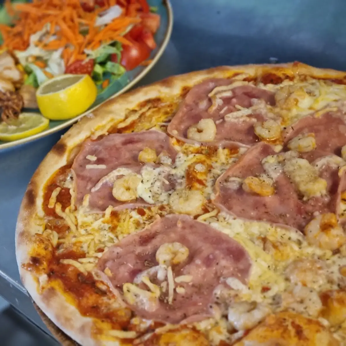Pizza Mezzo Mezzo