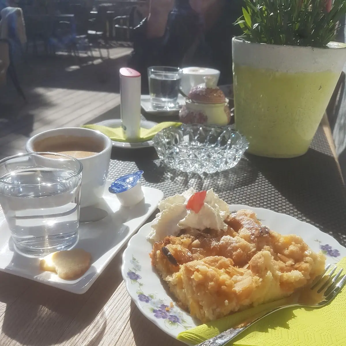 Marillenstreuselkuchen