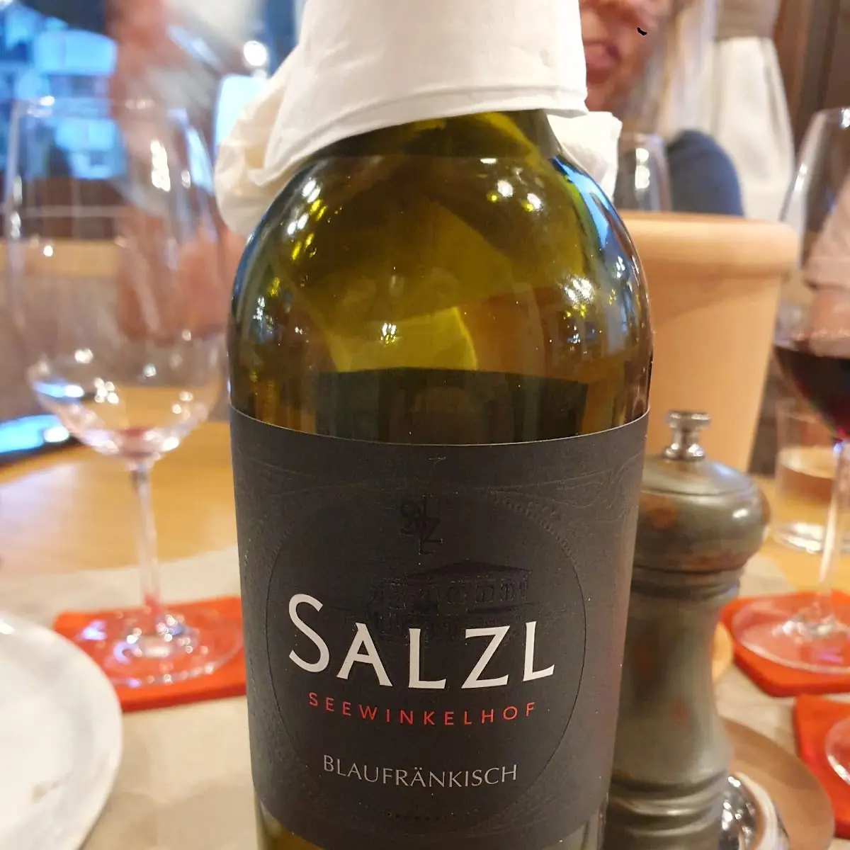 Mazedonischer Rotwein