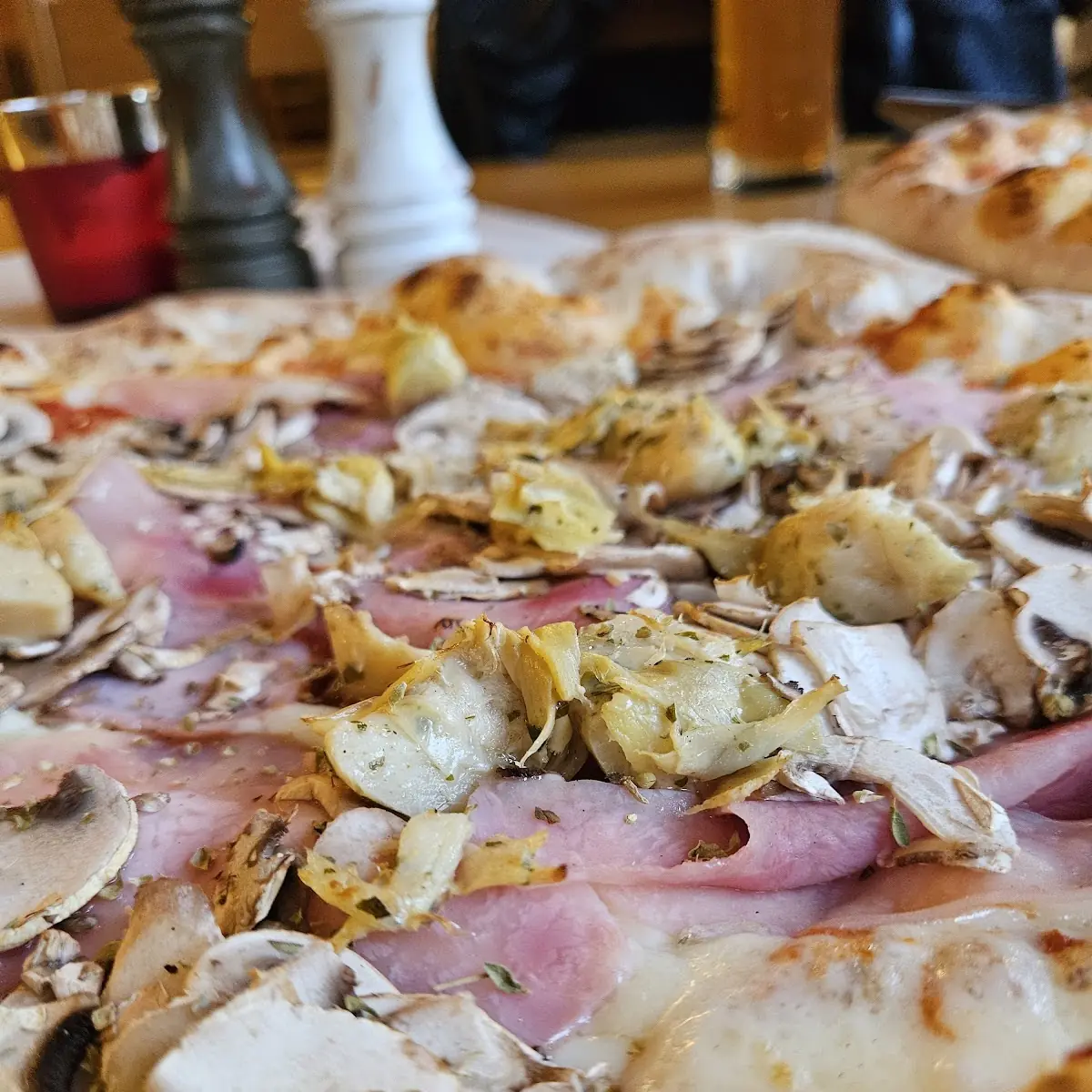 Pizza Capricciosa