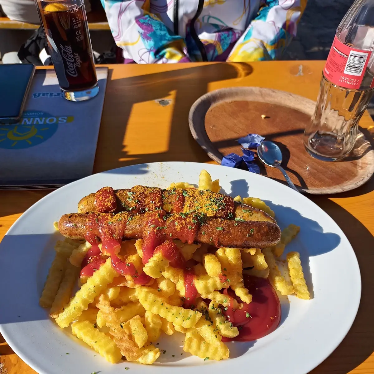 Currywurst Pommes