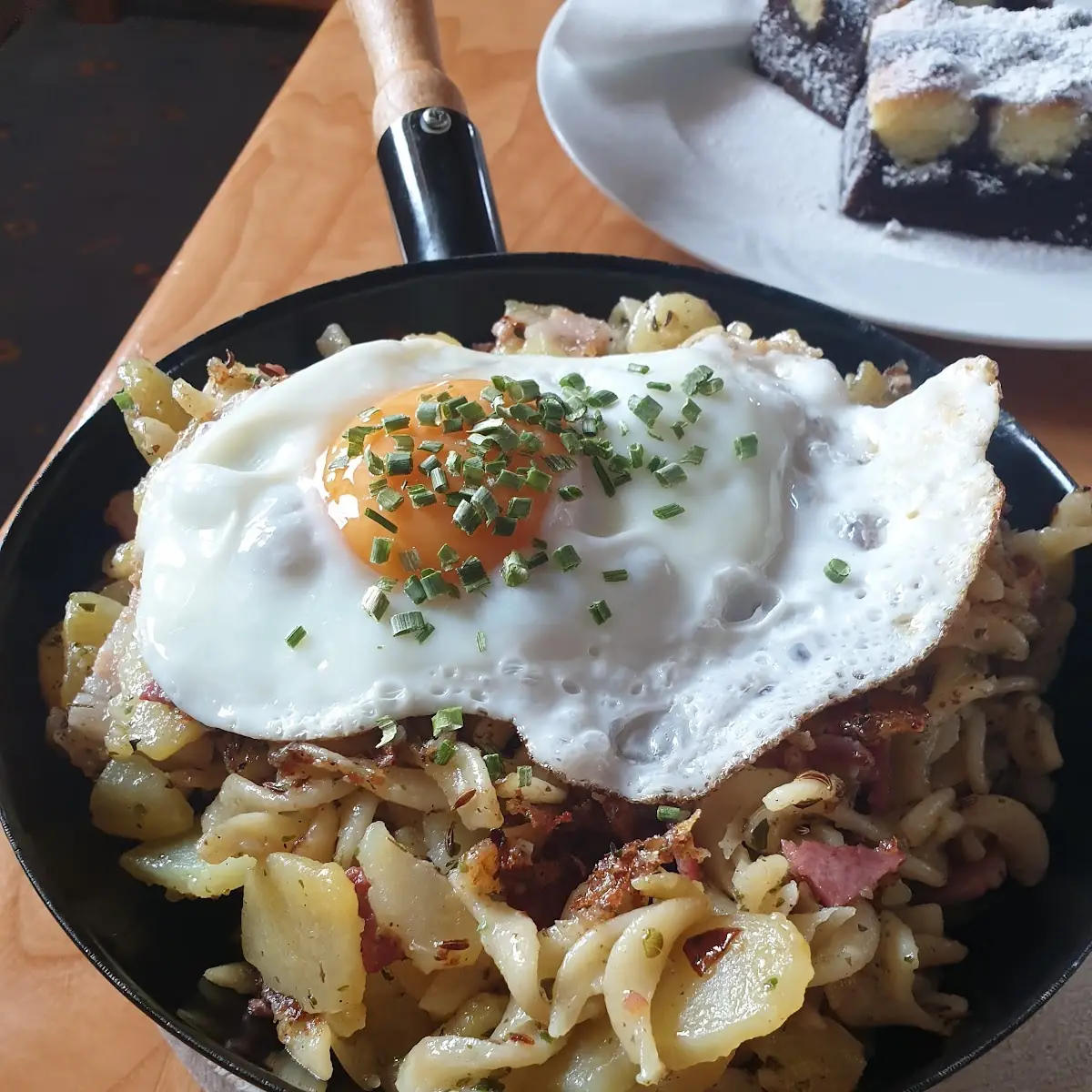 Röstl Mit Spiegelei
