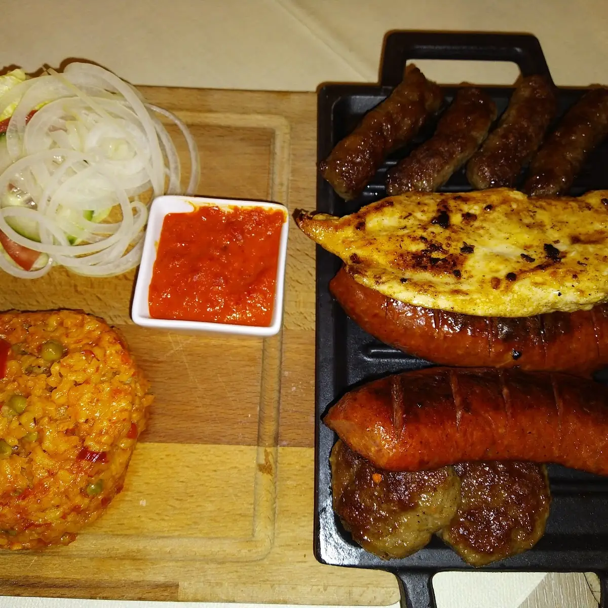 Balkangrill Teller