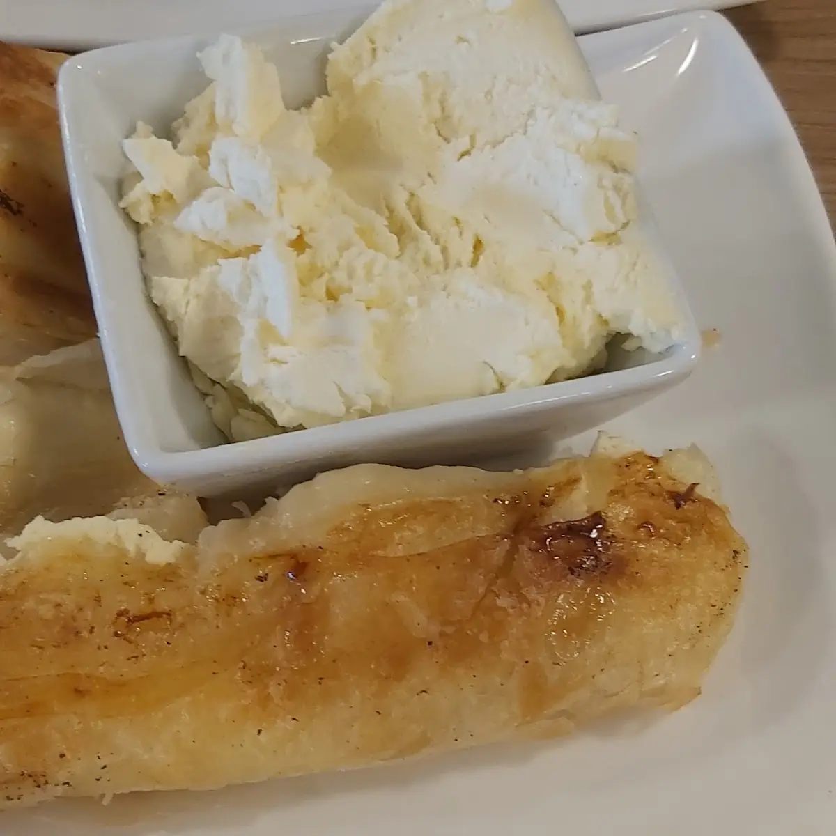 Burek Sa Sirom
