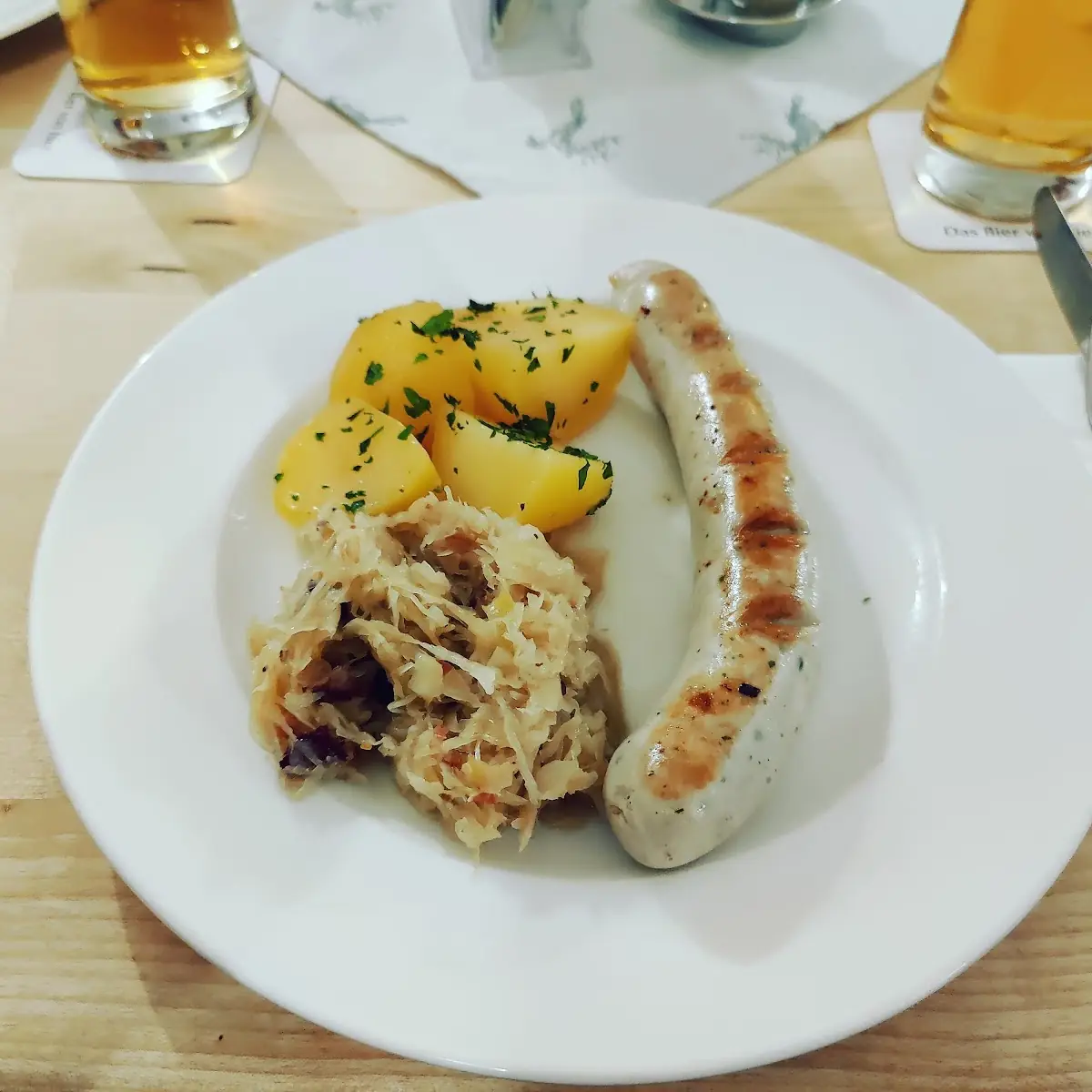 Bratwurst Mit Sauerkraut