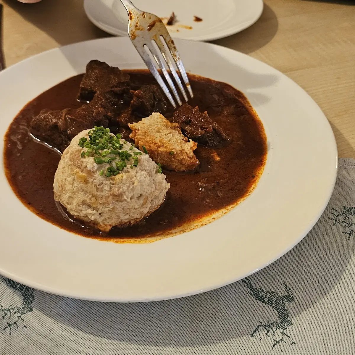 Gulash Con Canederlo