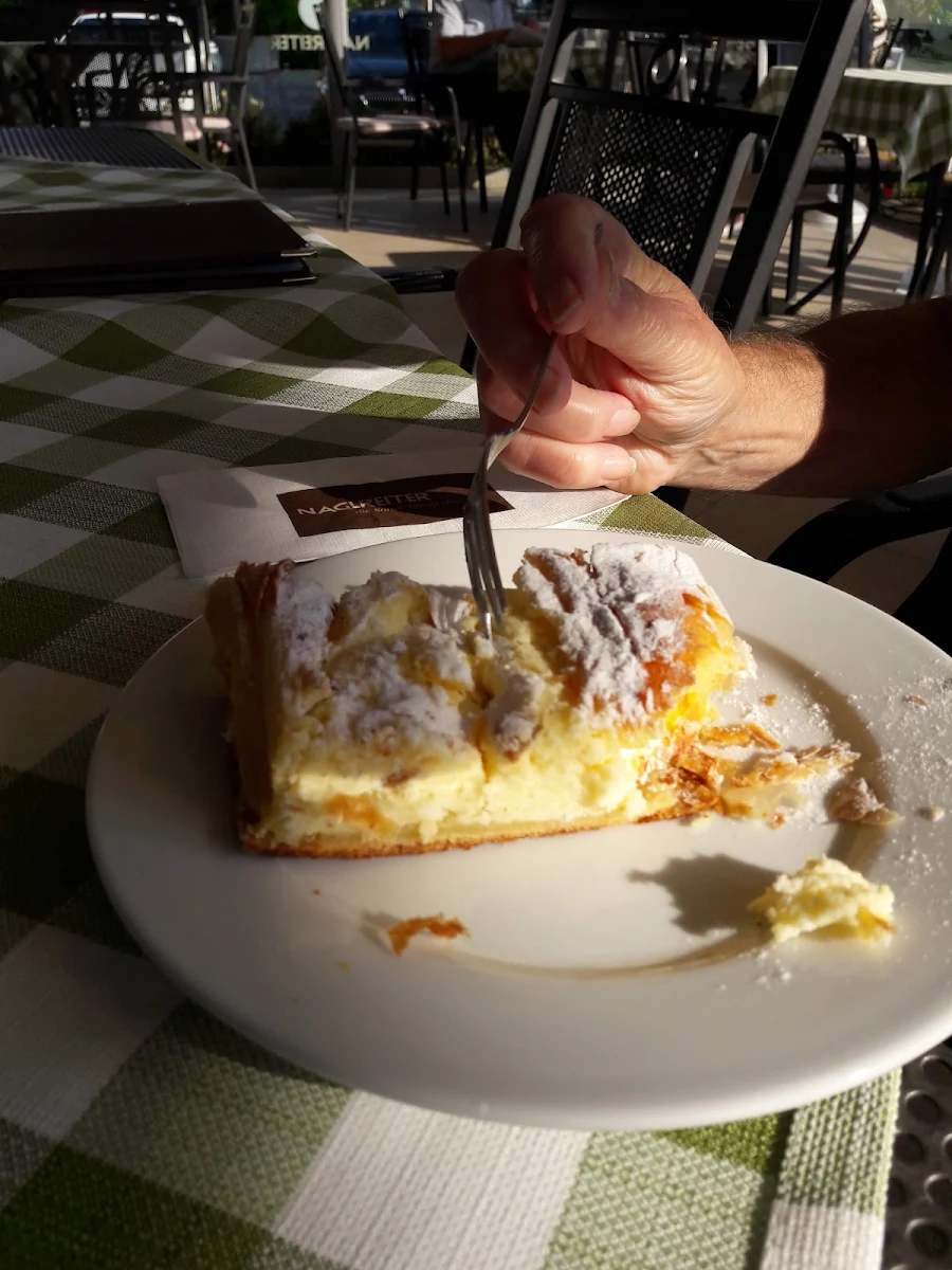 Käsestrudel