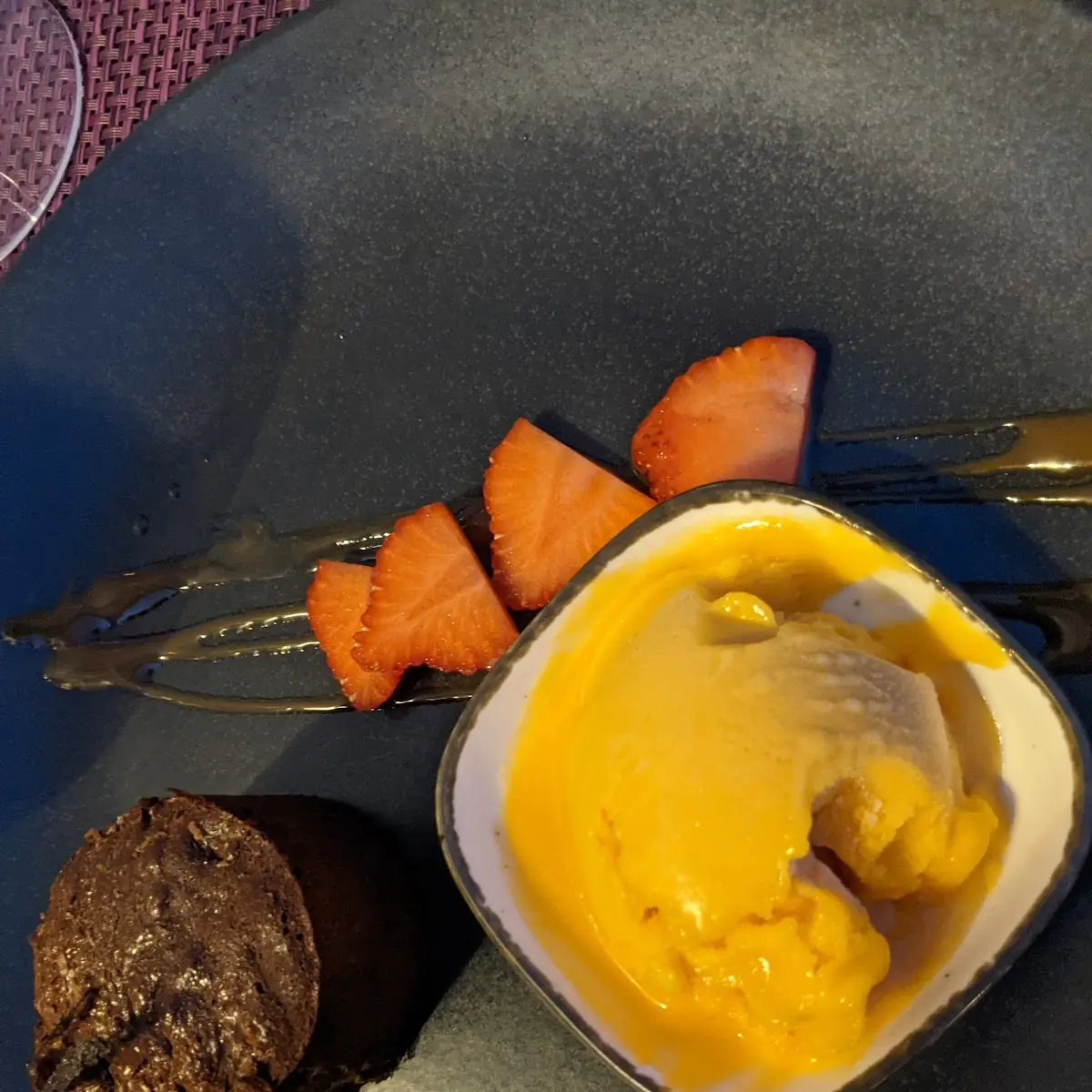 Warmer Schokokuchen Mit Marillen Sorbet