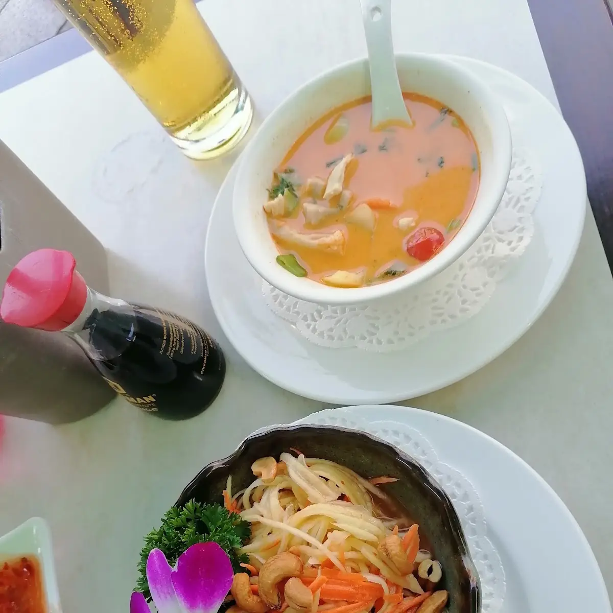 Papaya Salad Und Tom Kha Gai