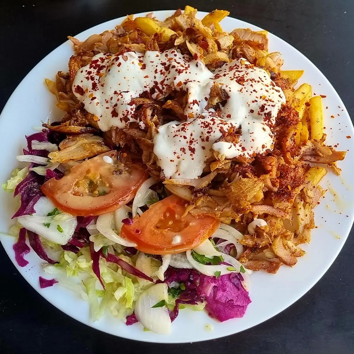 Kebapteller Mit Pommes Und Salat