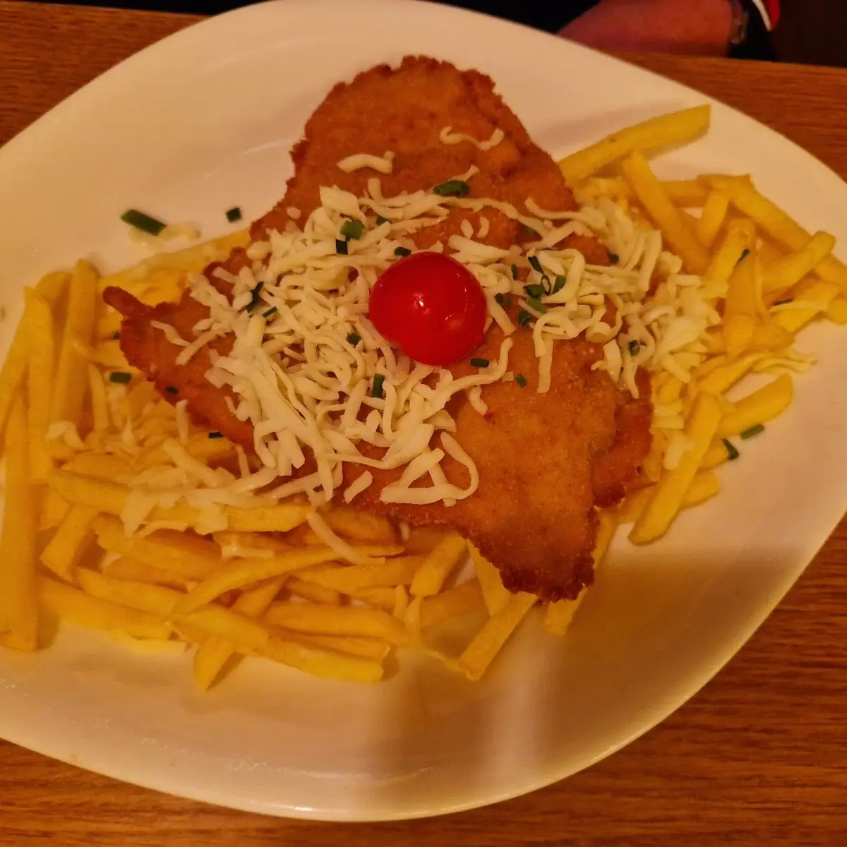 Cordon Bleu Mit Pommesv