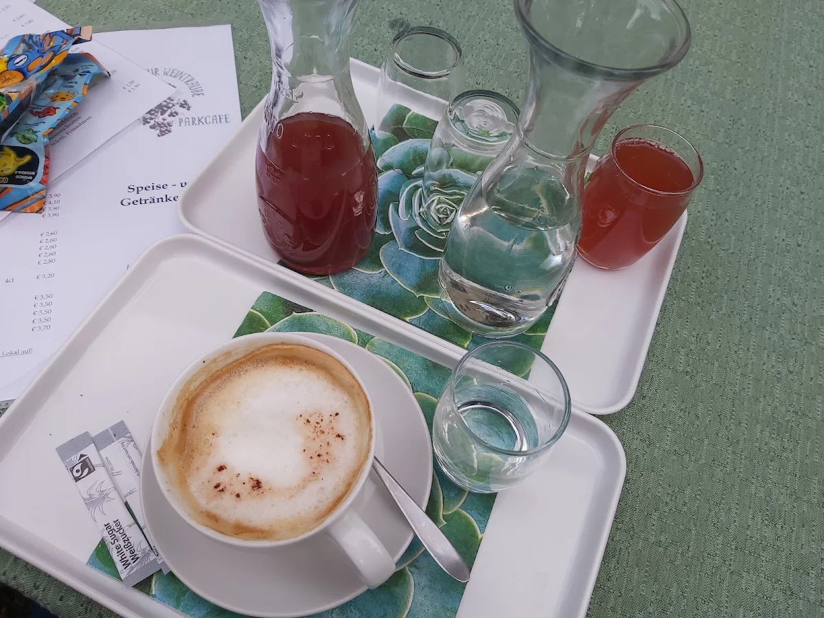 Kaffee Mit Dirndlapfelsaft