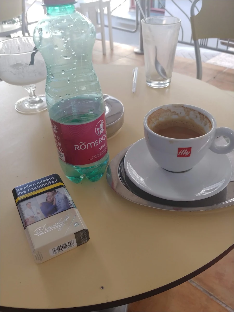 Caffe Mit Wasser