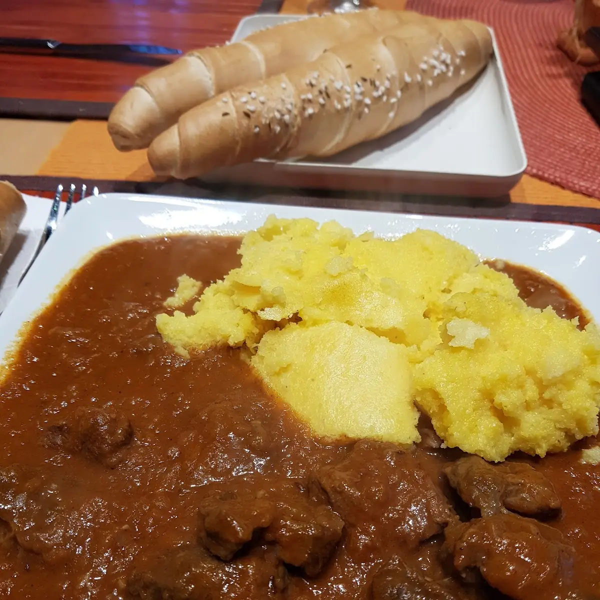 Gulasch Mit Sterz