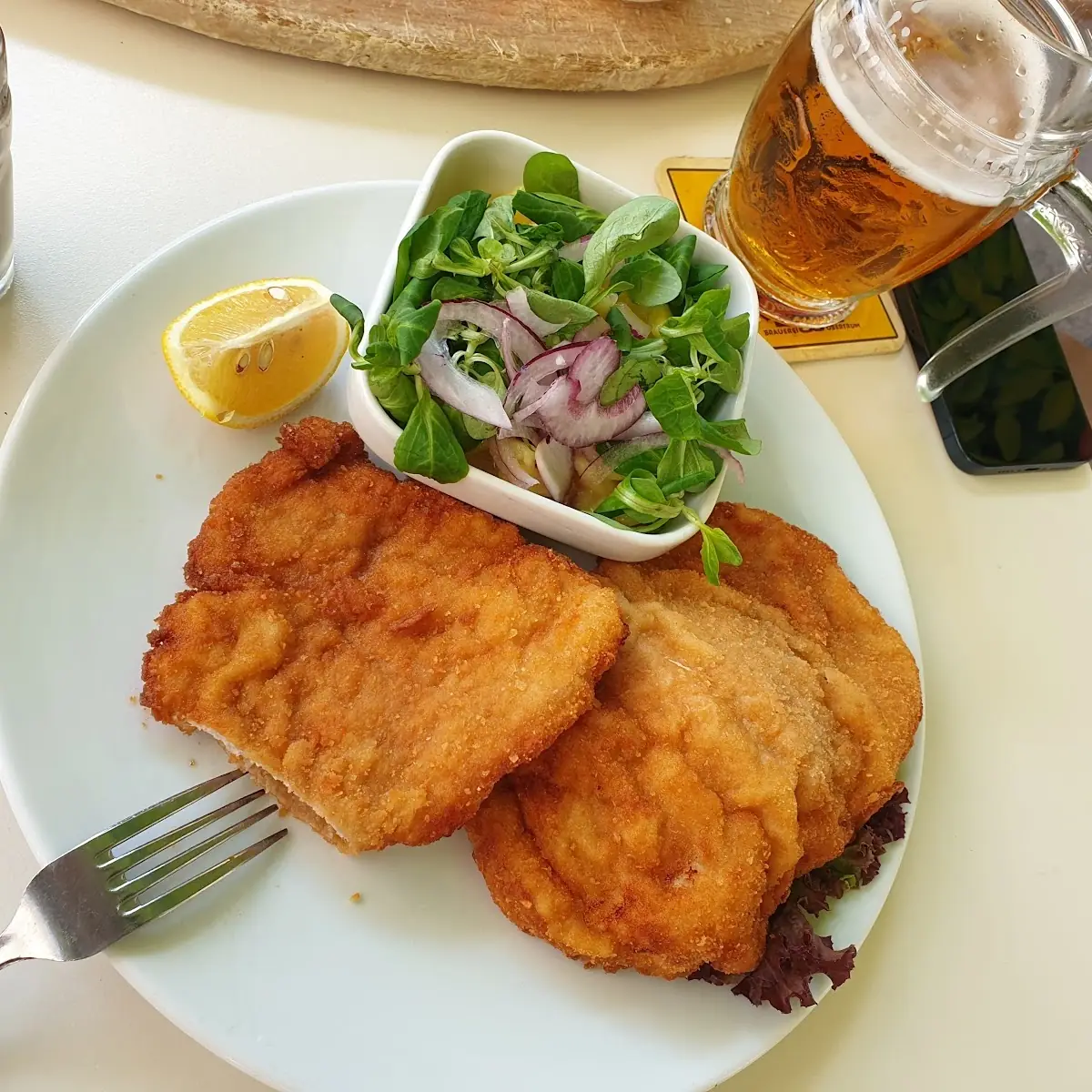 Gebackenes Schnitzel Schwein