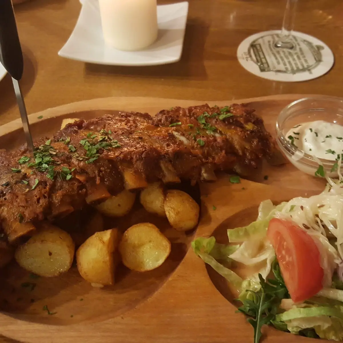 Hausgebeizte Spareribs