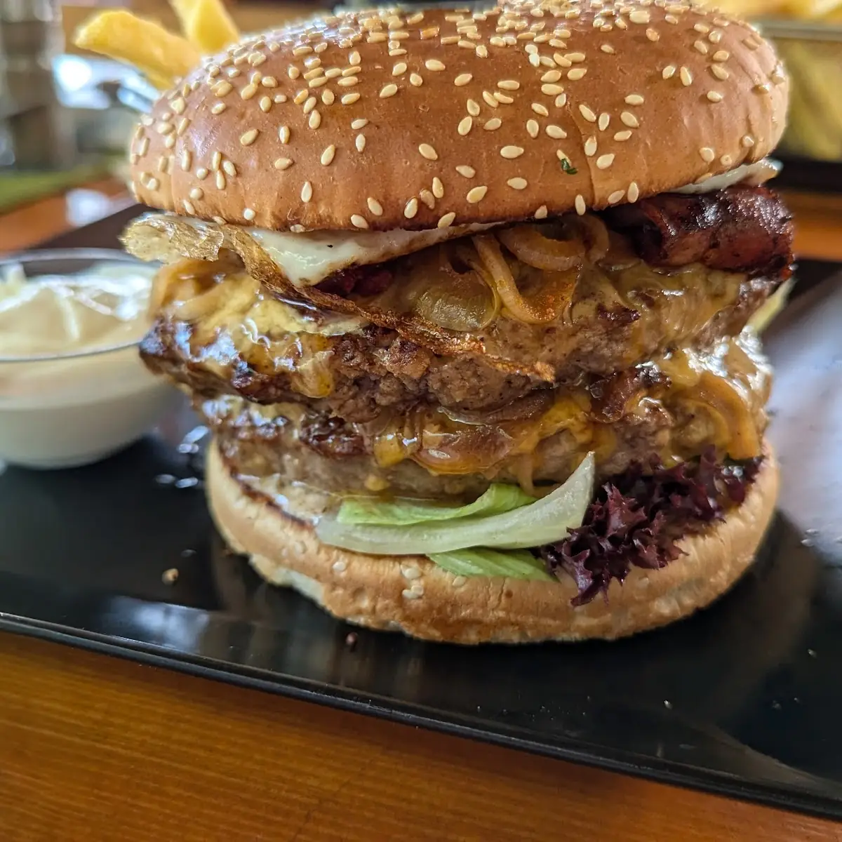 B6 Road Pub Burger