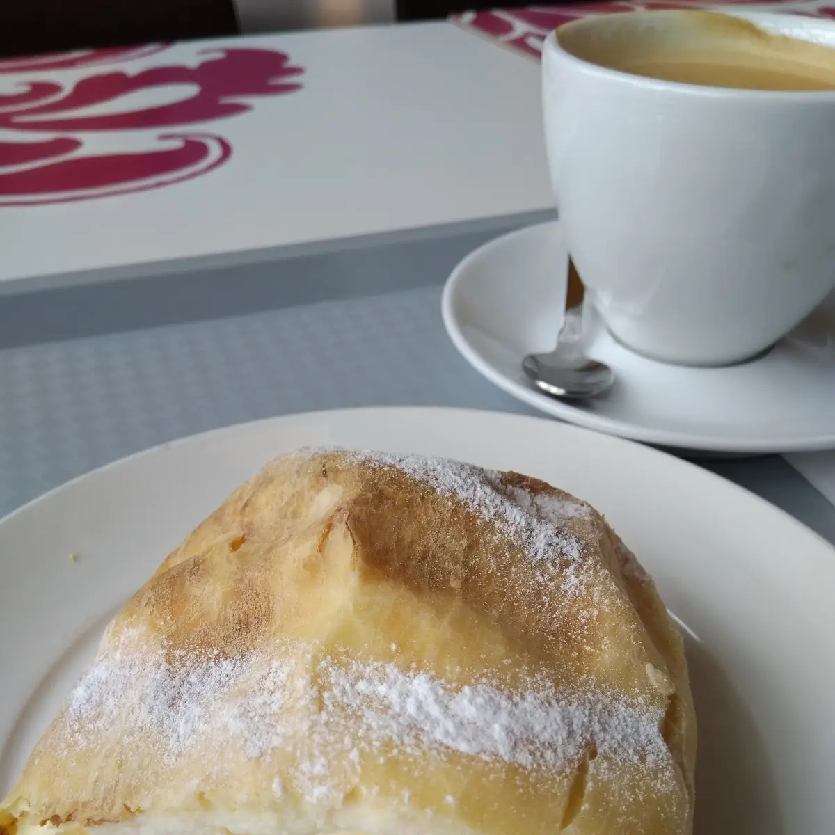 Topfen Strudel