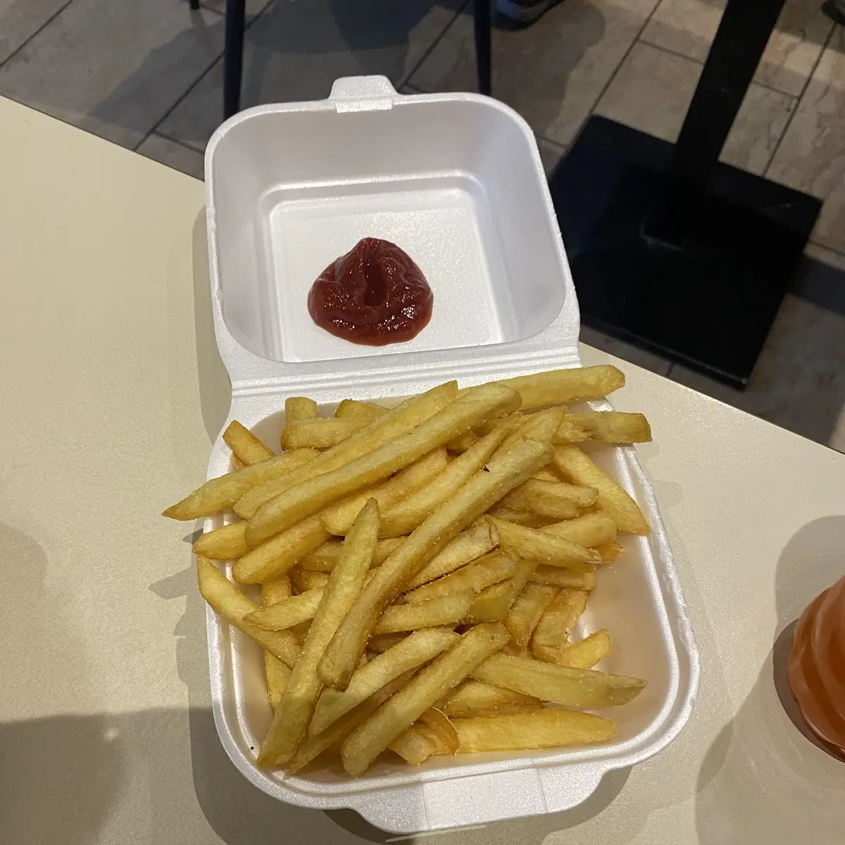 Pomfri