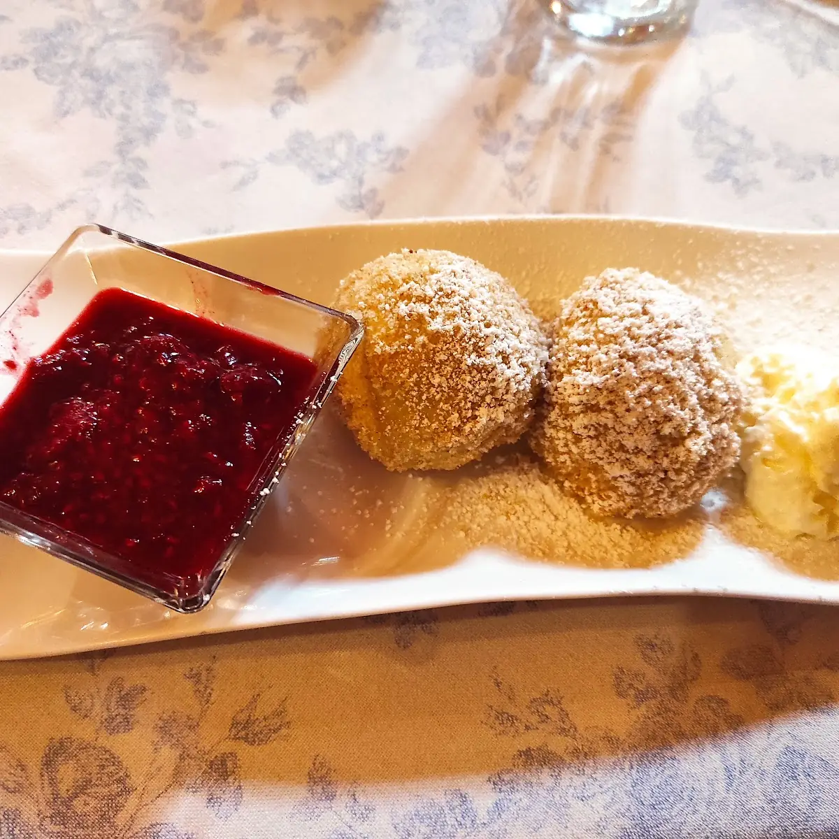 Topfenknödel Mit Himmbeerröster