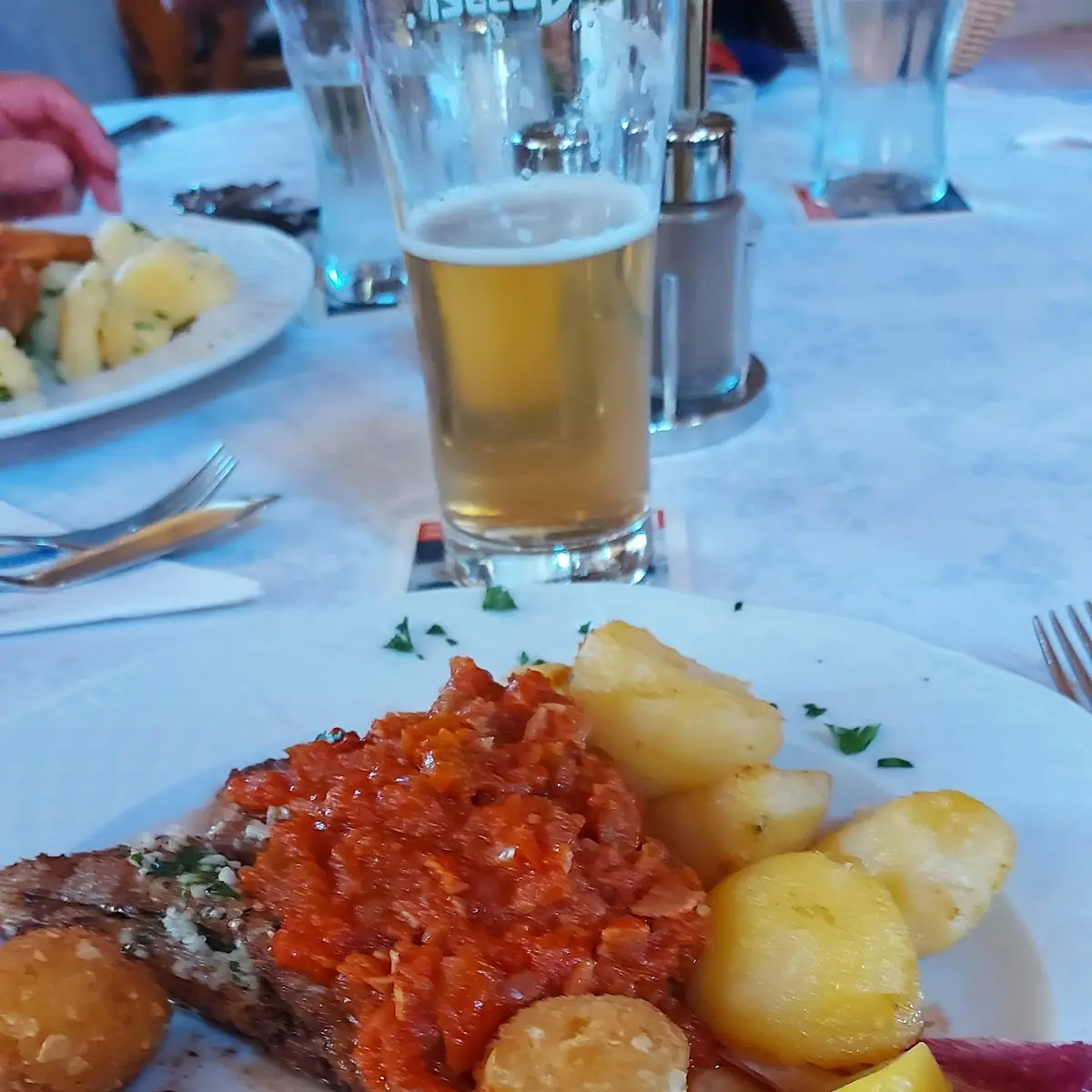 Wallerfilet Mit Diavolo Sauce
